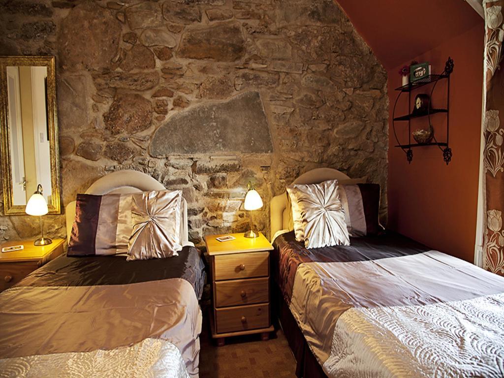 Roslin Cottage Callander Room photo