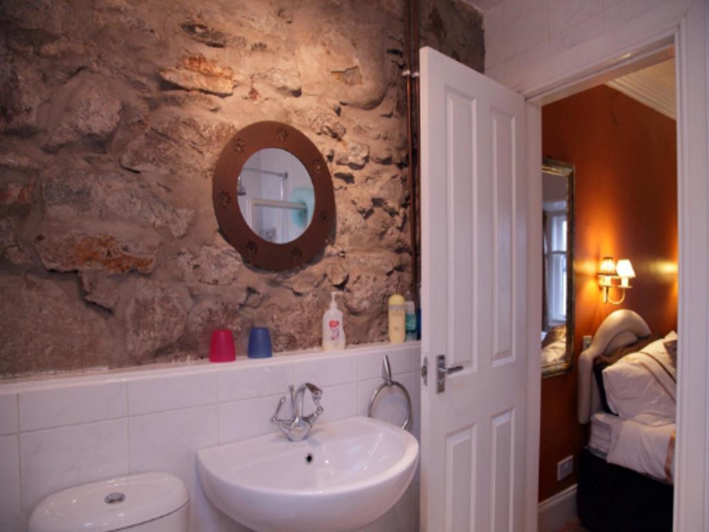 Roslin Cottage Callander Room photo
